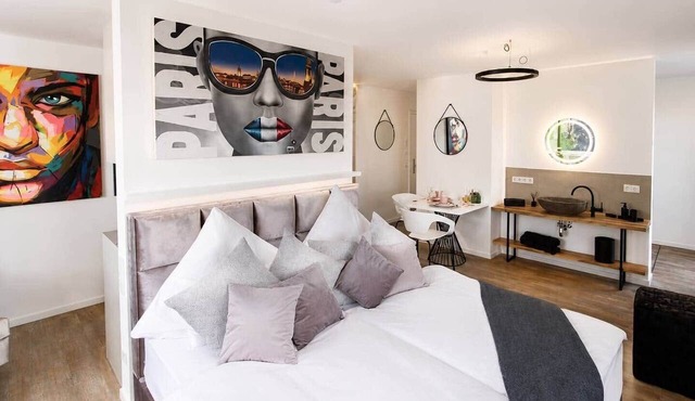 The Faces | Premium Studio | 207 in Berlin