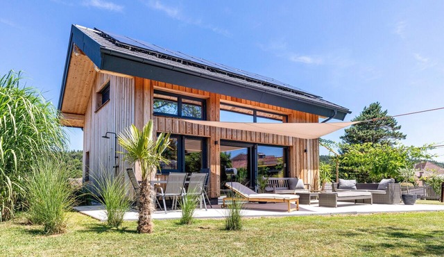 Tiny House with Private Terrace, Garden, and Wi-Fi in Pischelsdorf am Engelbach