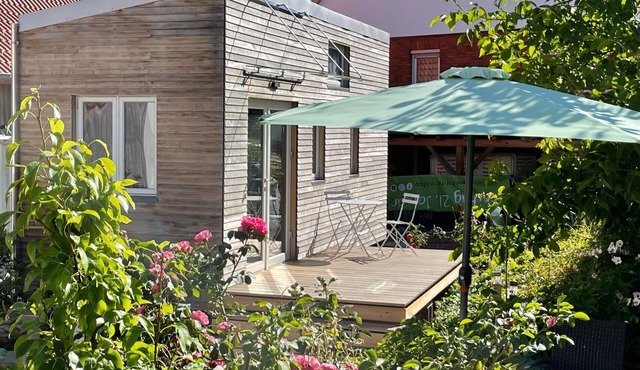 Tiny Home 'Friedlinde' with Shared Terrace, Shared Garden and Wi-Fi in Bad Urach