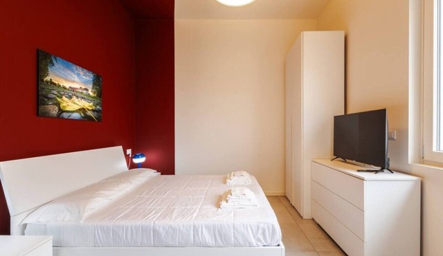 Tosa Apt - 500m from the Racetrack - Free WiFi & Parking