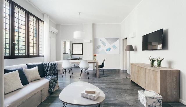 Tristano e Isotta: Bright Three-room 6 Adults
