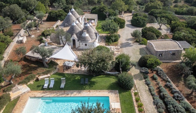 Trullo Luna 6+1, Emma Villas