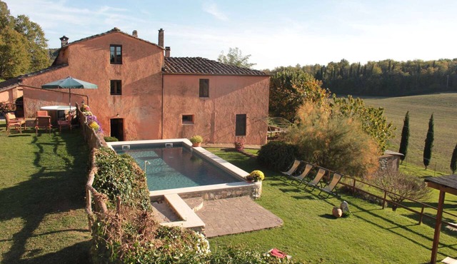Tuscan Villa with a Pool and Bucolic Grounds near Siena