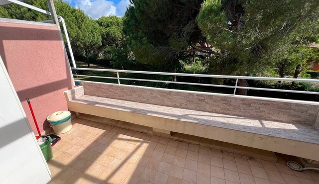 Two-Room Apartments in Residence with Shared Pool and Private Terrace