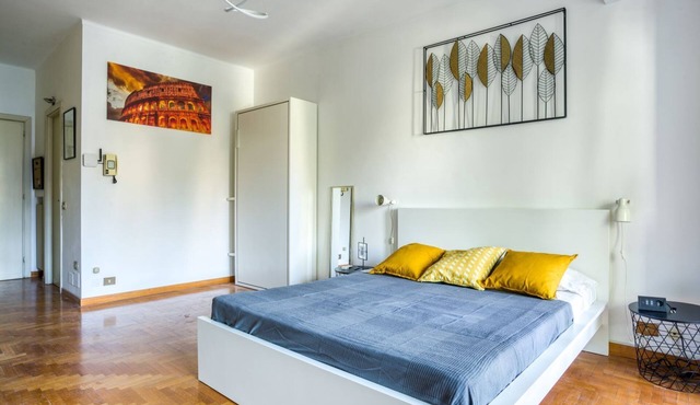 Vatican Deluxe Apartment