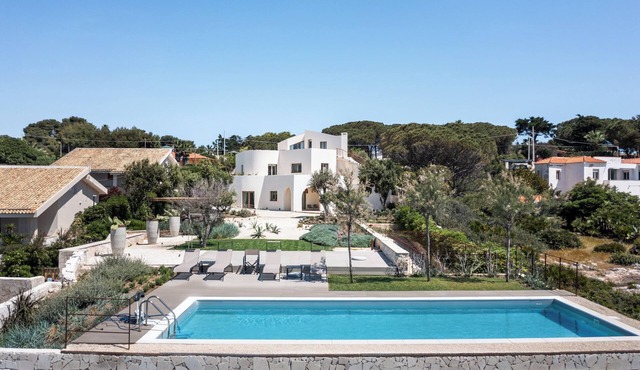 Villa DeMar - Four Bedroom Villa, Sleeps 8