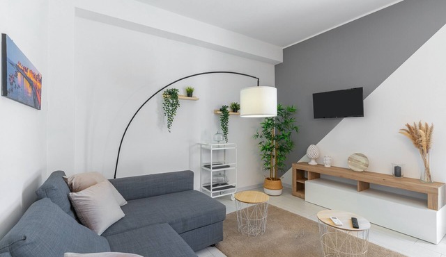 Villa Latina apartment in villa with pool, Wi-Fi and air conditioning