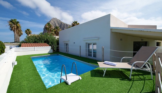 Villa Lux, A Luxurious Villa with private Swimming Pool