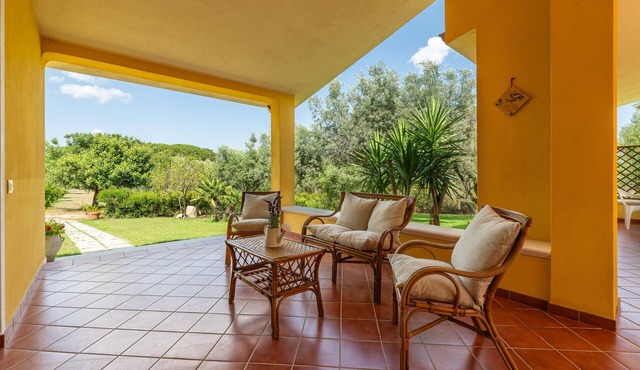 Villa 'Mameli' with Mountain View, Wi-Fi and Air Conditioning in Quartucciu