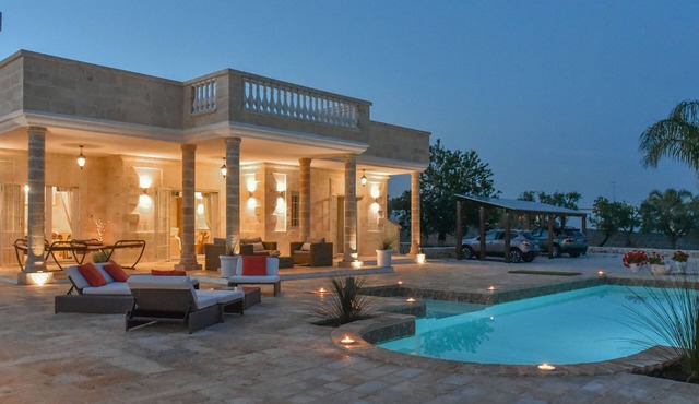 Villa Merlata, villa in Ostuni with a pool which ca be heated
