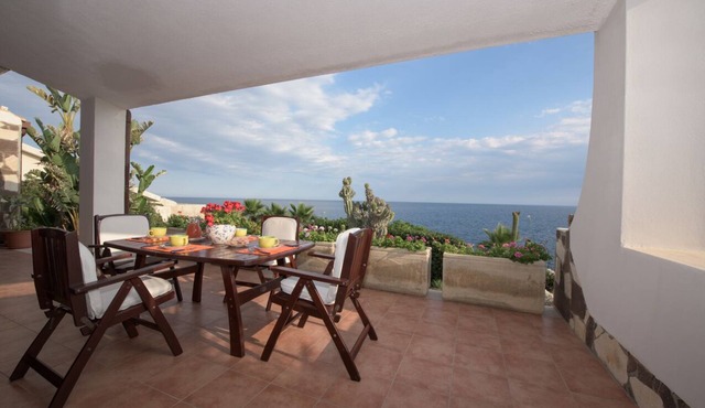 Villa Plemmirio on the sea