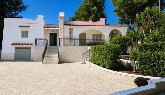 Villa Rai · Countryside Retreat w/Pool-7 min from Ostuni, 15 min from the beach