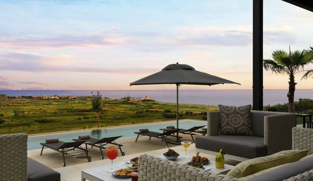 Villa Seafront, beautiful and charming luxury villa with 3 bedrooms, private pool and incredible... in Sciacca
