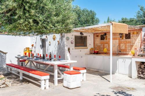 Villa Simone Vacation Villa With Garden - Happy Rentals