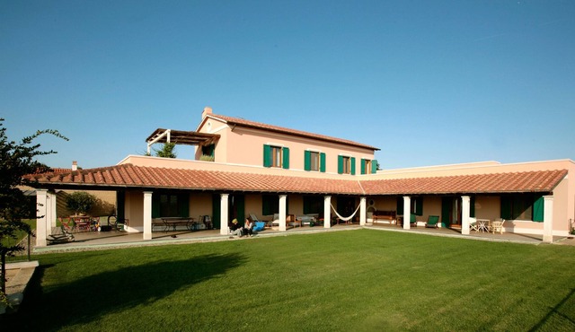 VILLA with SWIMMING POOL between SEA & COUNTRYSIDE - CAPALBIO