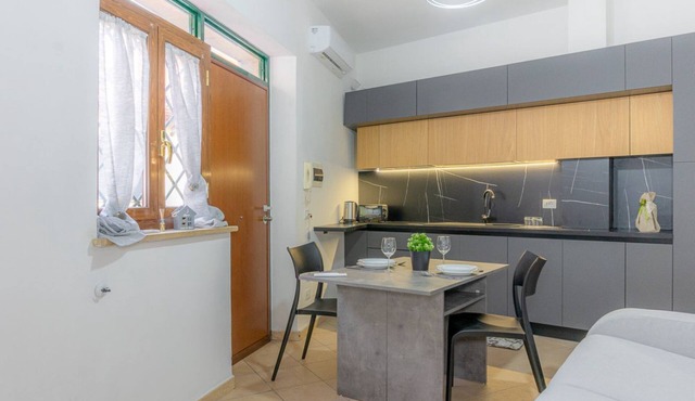 VivimiHome - Apt a pochi passi dalla metro,con ingresso privato