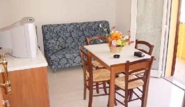 Wohnung in Strandnähe by Interhome