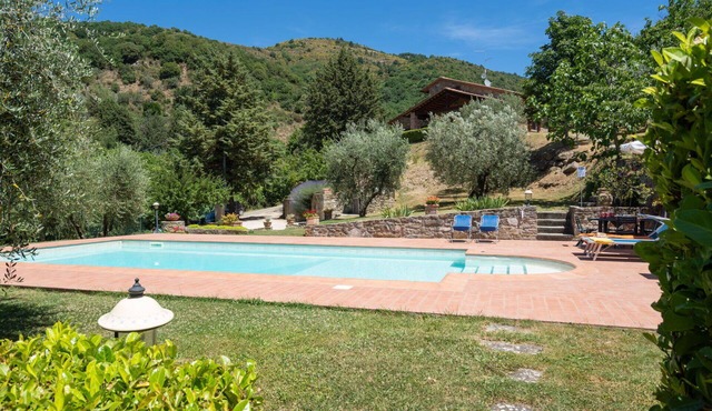 Wonderful private villa for 6 guests with WIFI, private pool, TV, terrace and pets allowed