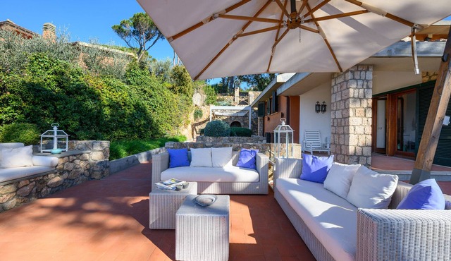 Wonderful Villa with sea view - By LinkHouses