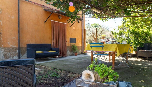 Wonderful private villa for 5 people with A/C, WIFI, TV and patio