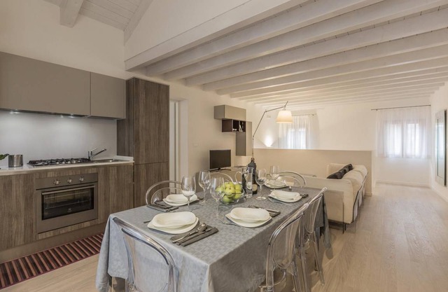 111 m² Apartment ∙ 2 bedrooms ∙ 5 guests