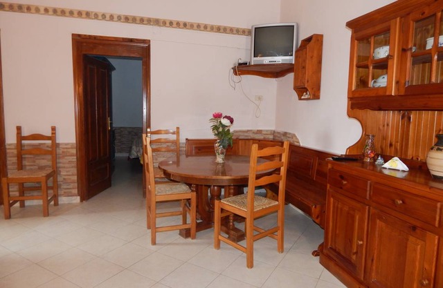75 m² House ∙ 2 bedrooms ∙ 6 guests
