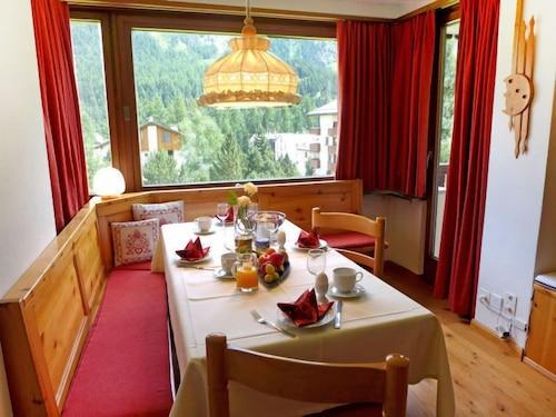 Apartment Chesa Arlas D2 in St Moritz