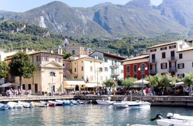 Holiday Malcesine Persons 