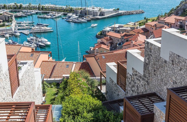 Nice apartment with sea view, located a few hundred meters from the sandy beach. in Duino Aurisina