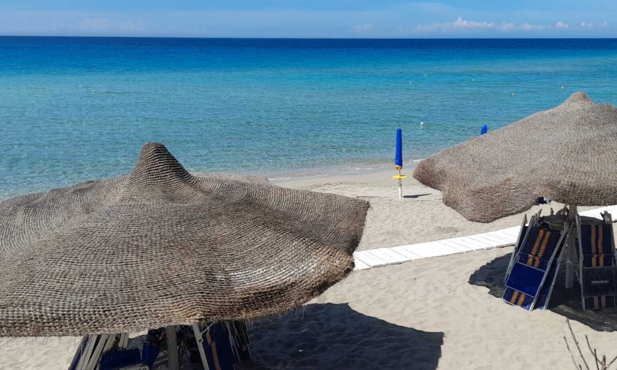 Marina di Lizzano Apartment | Apartment "Villa Rifla" with Private Terrace & Wi-Fi