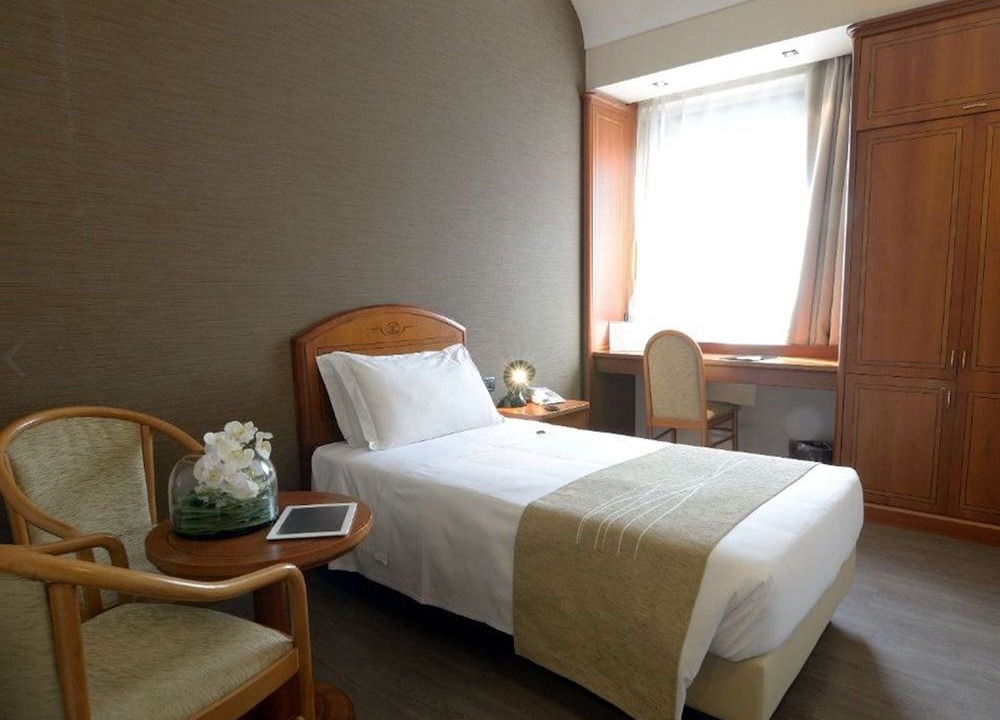 Photo of Bedroom in EUR