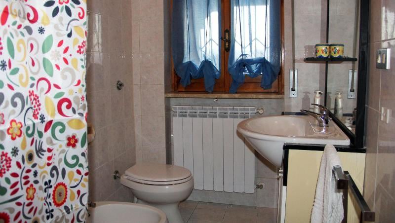 Photo of Bathroom in Campolattaro