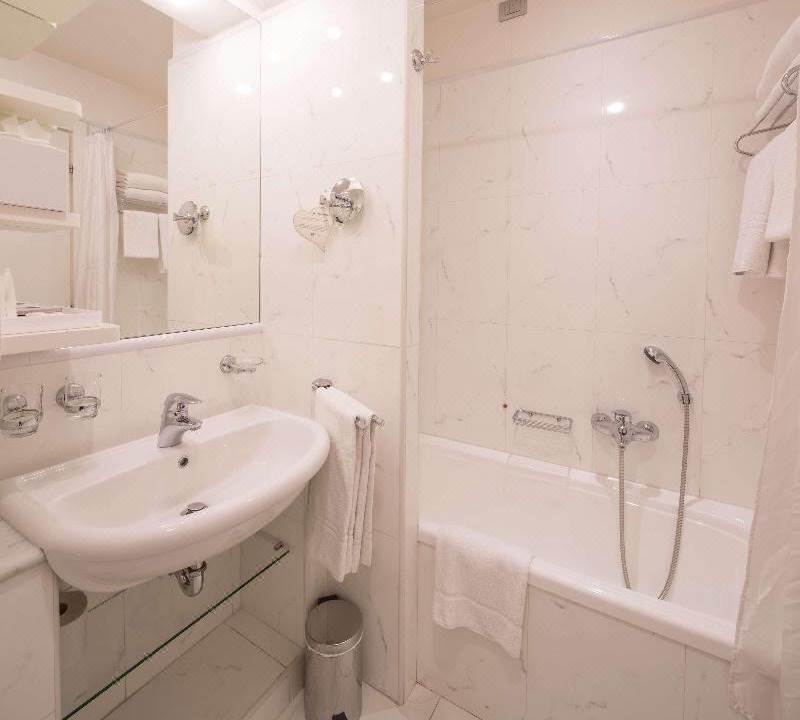 Photo of Bathroom in Zona XXX Castel Fusano