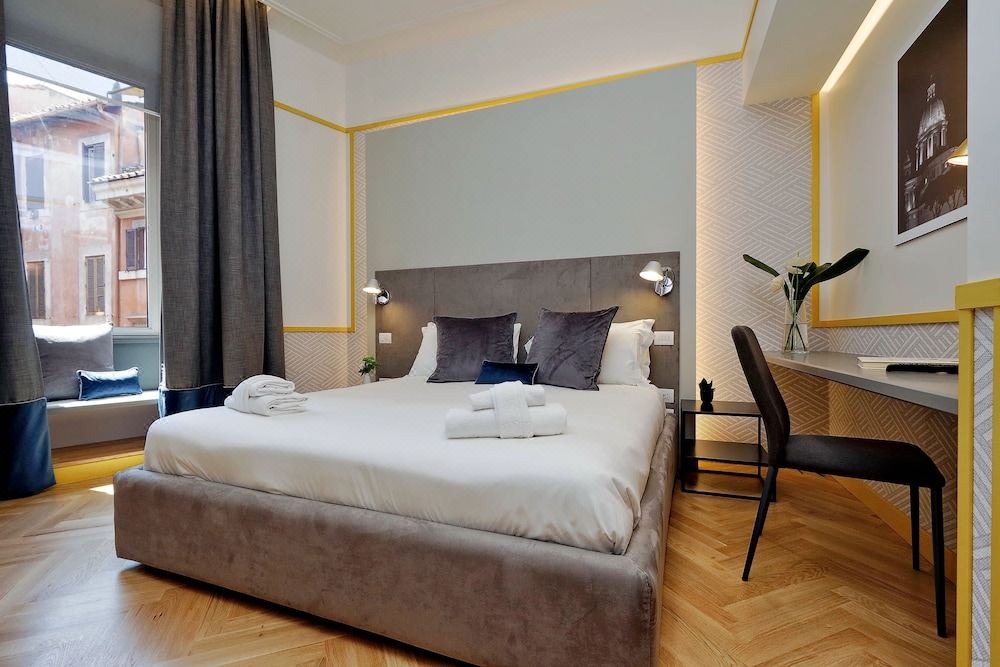 Photo of Bedroom in Rome City Centre