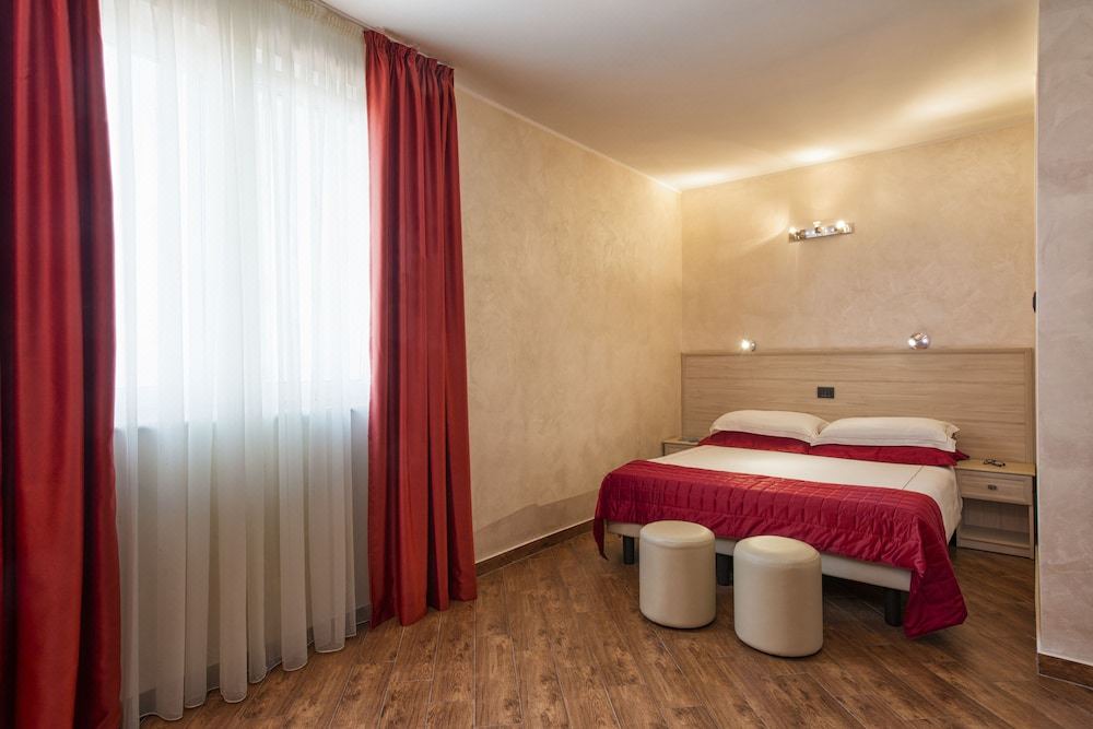Photo of Bedroom in Pomezia