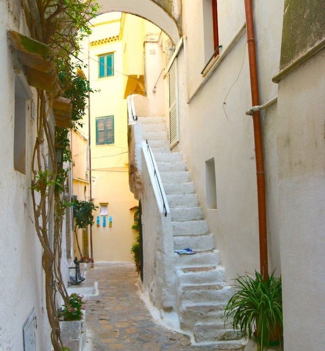 Photo of Buildings in Sperlonga