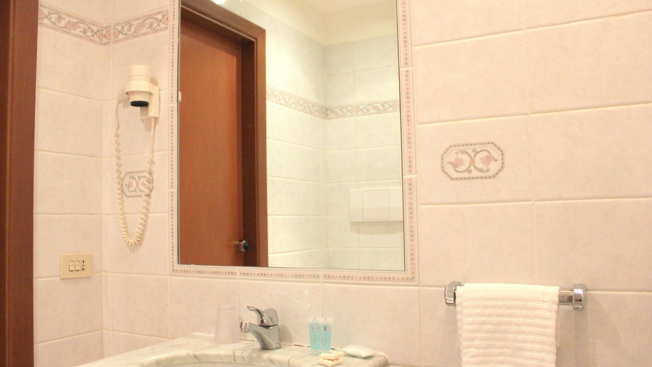 Photo of Bathroom in Fidenae