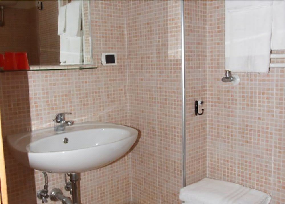 Photo of Bathroom in Cinecitta