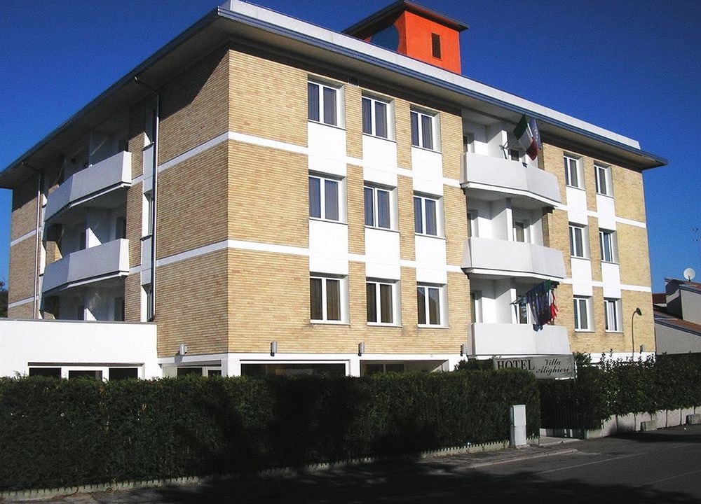 Photo of Buildings in Stra