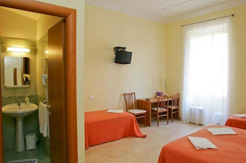 Photo of Bathroom in Esquilino