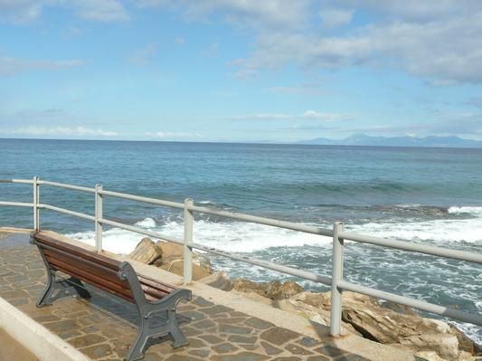Photo of Others in Alani
