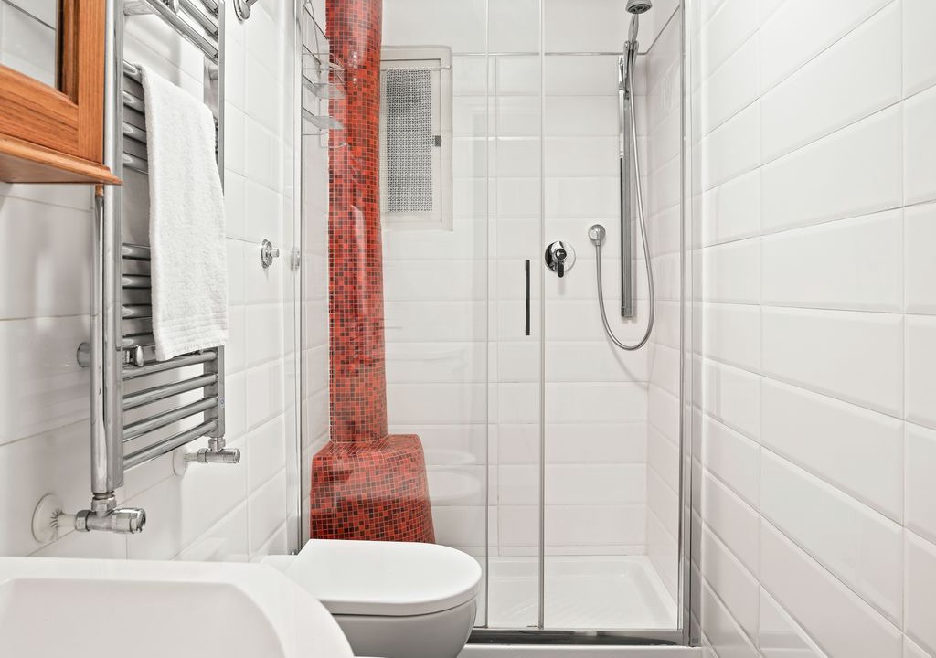 Photo of Bathroom in Esquilino