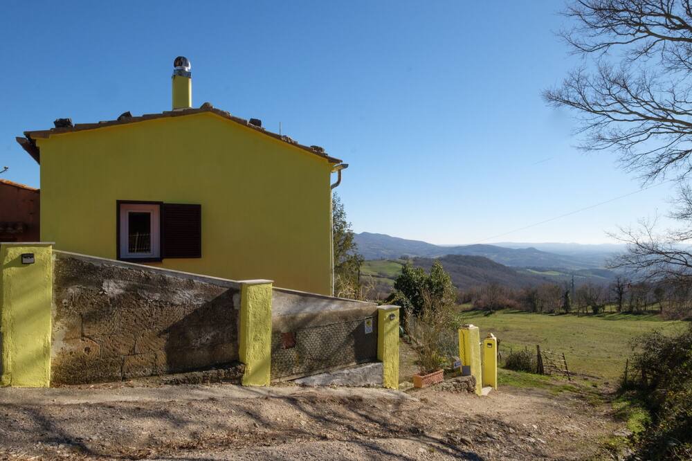 Photo of Outdoor in Semproniano