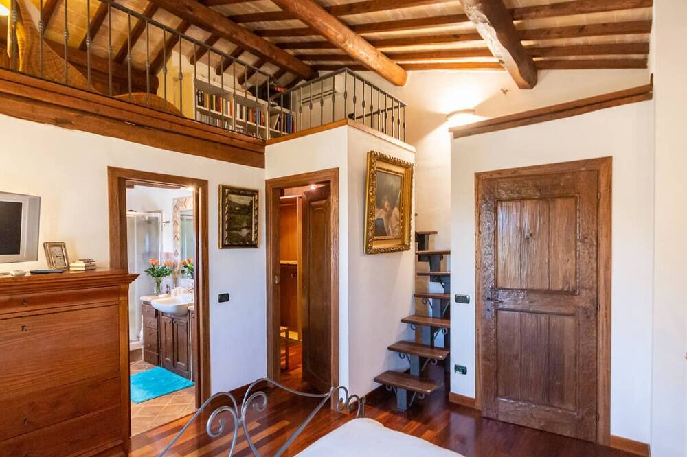 Photo of Bedroom in Capalbio
