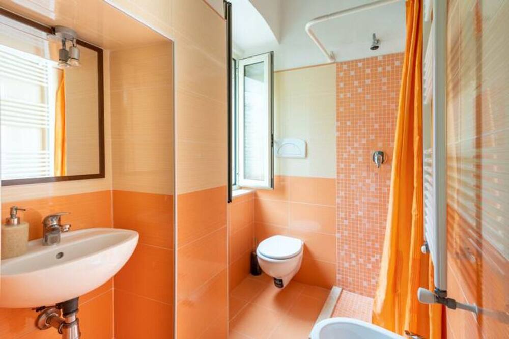 Photo of Bathroom in Bitonto