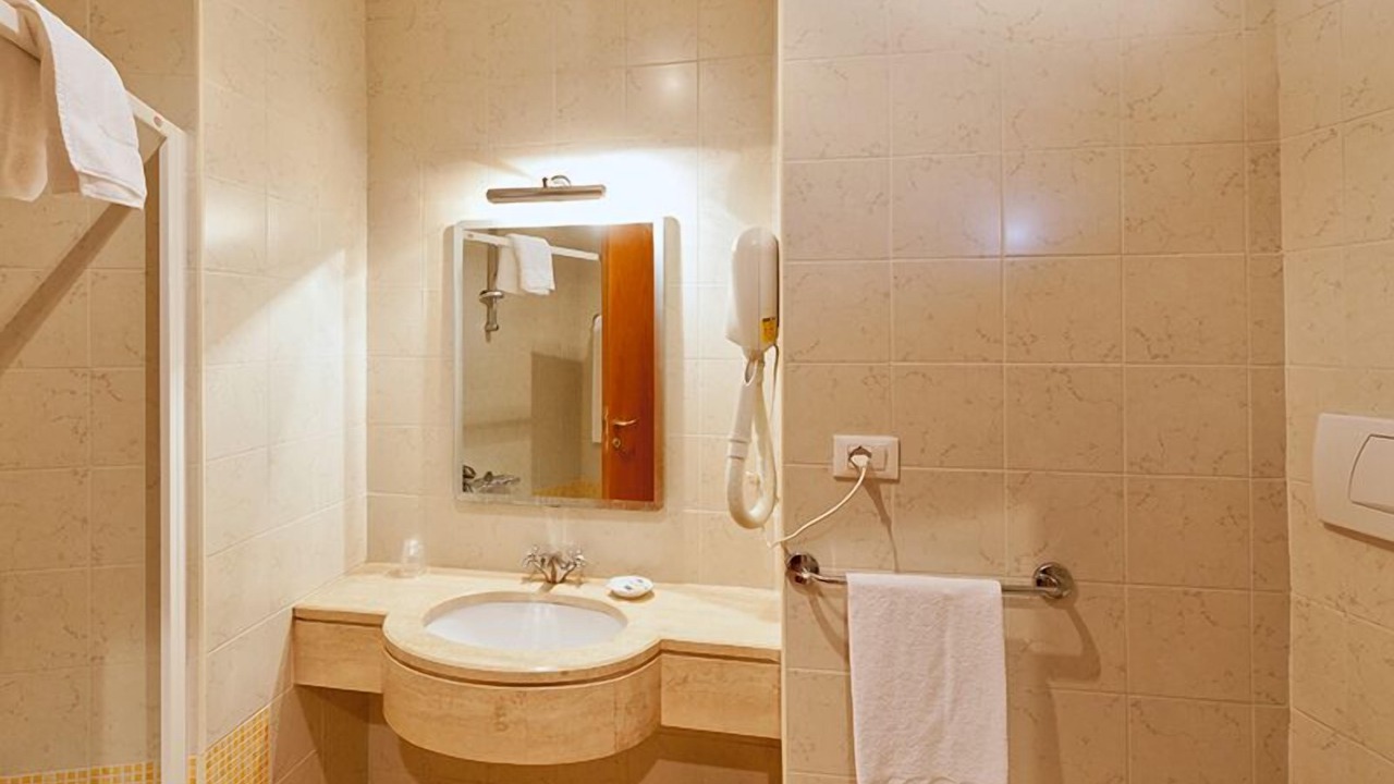 Photo of Bathroom in Zona XL Magliana Vecchia