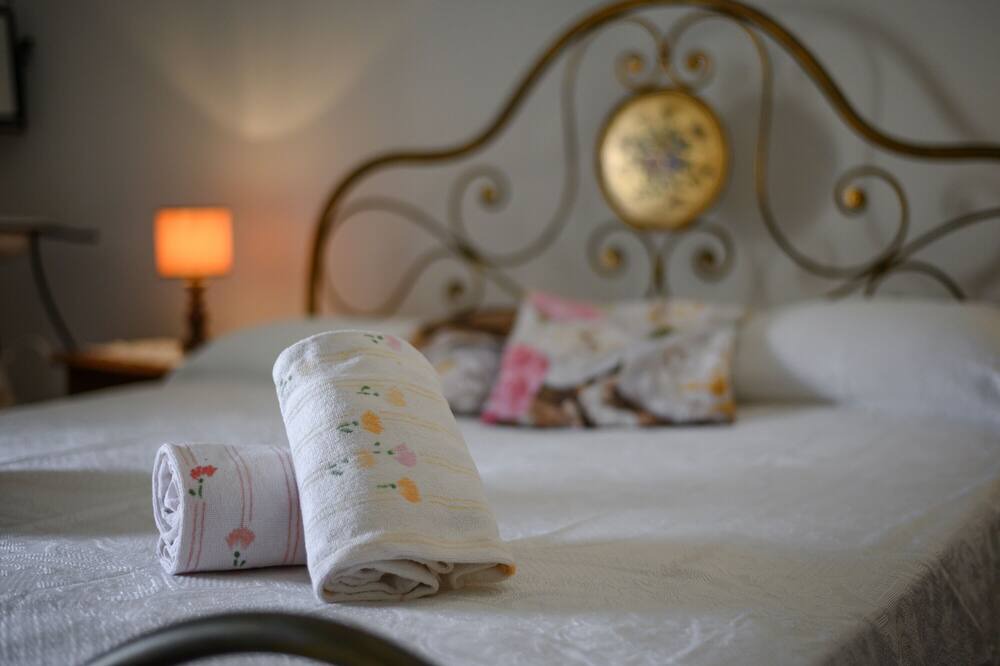Photo of Bedroom in Montemerano