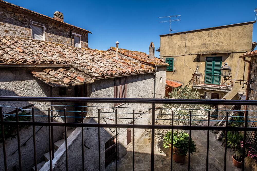 Photo of Patio Balcony in Montemerano