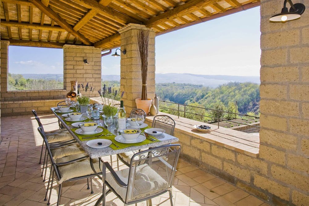 Photo of Patio Balcony in Grotte di Castro