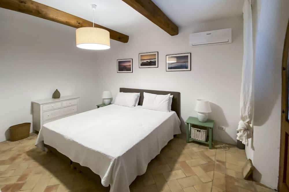 Photo of Bedroom in Grotte di Castro